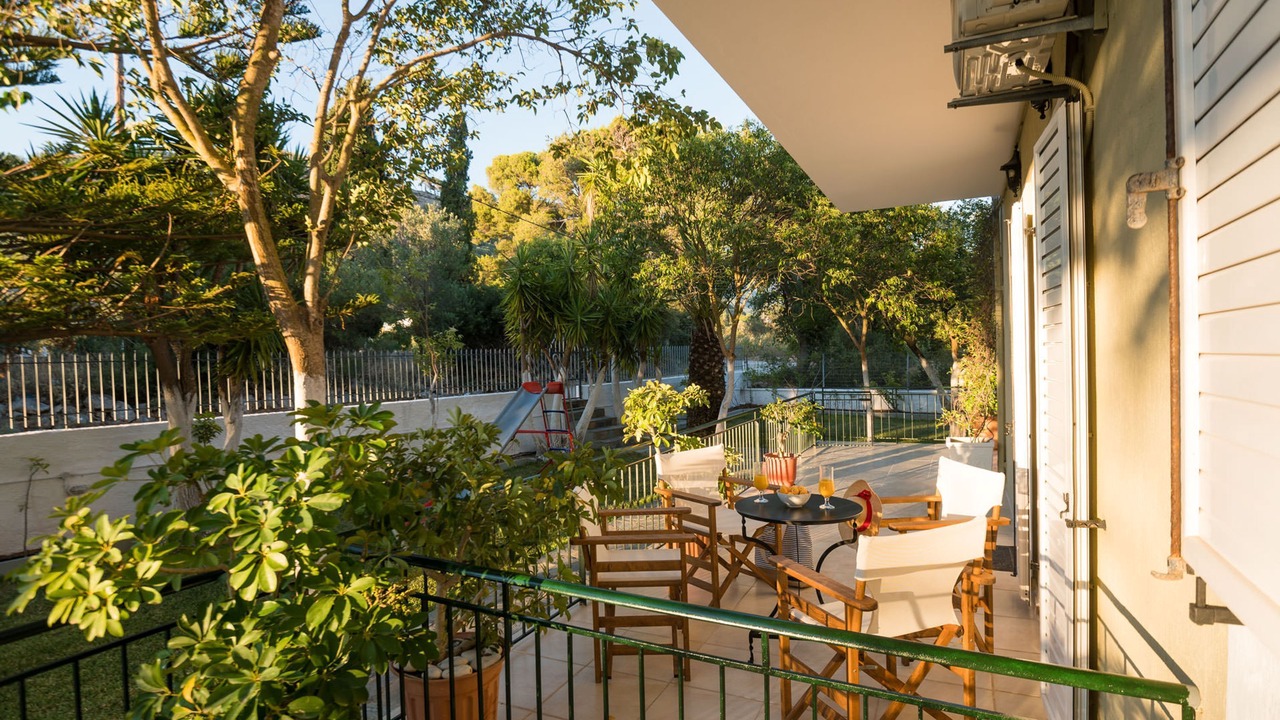 Photo of Patio Balcony in Mazarakata
