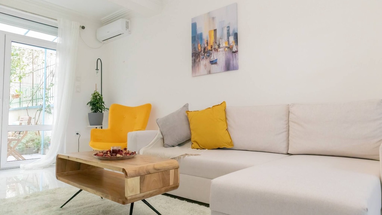 Photo of Livingroom in Athens