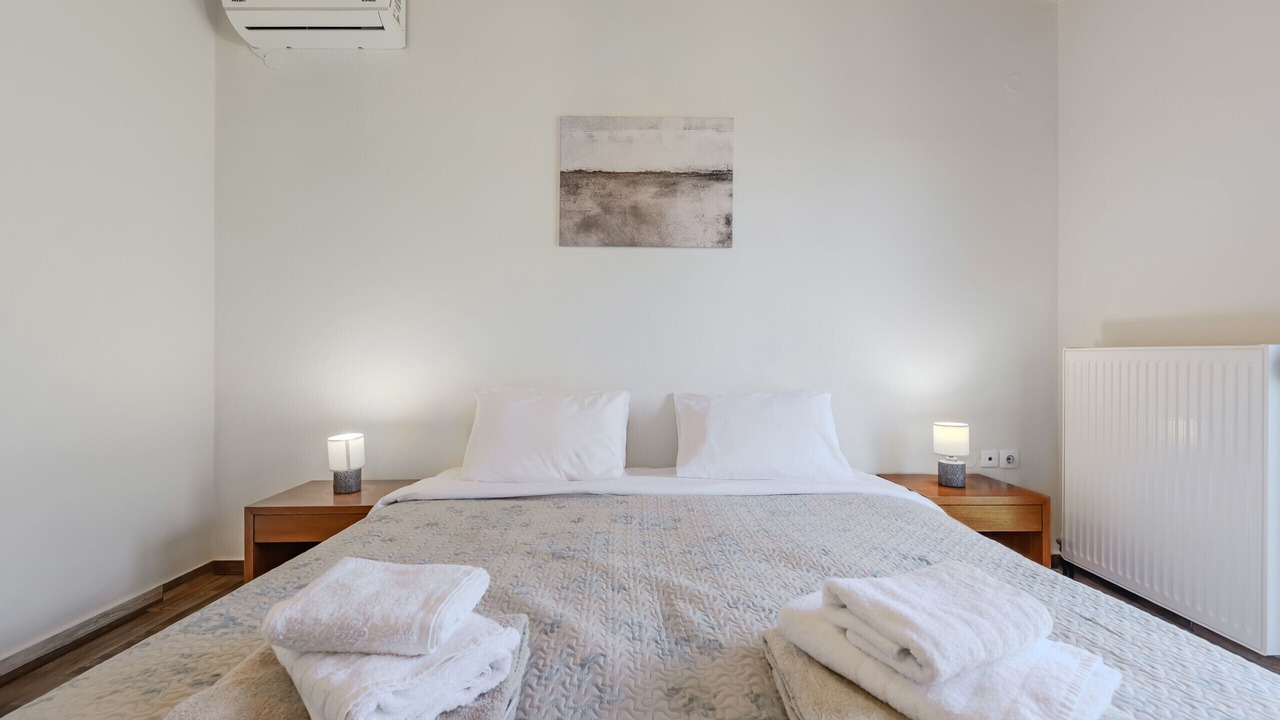 Photo of Bedroom in Monopari