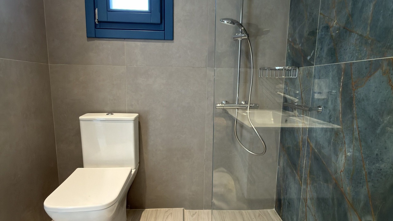 Photo of Bathroom in Agios Ioannis