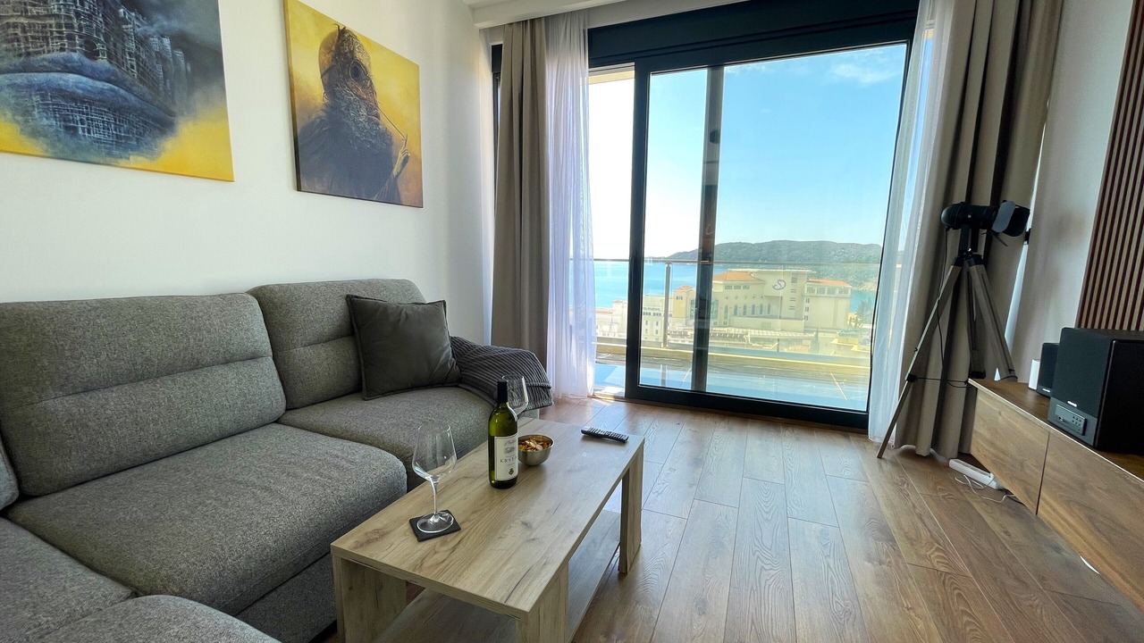 Photo of Livingroom in Becici