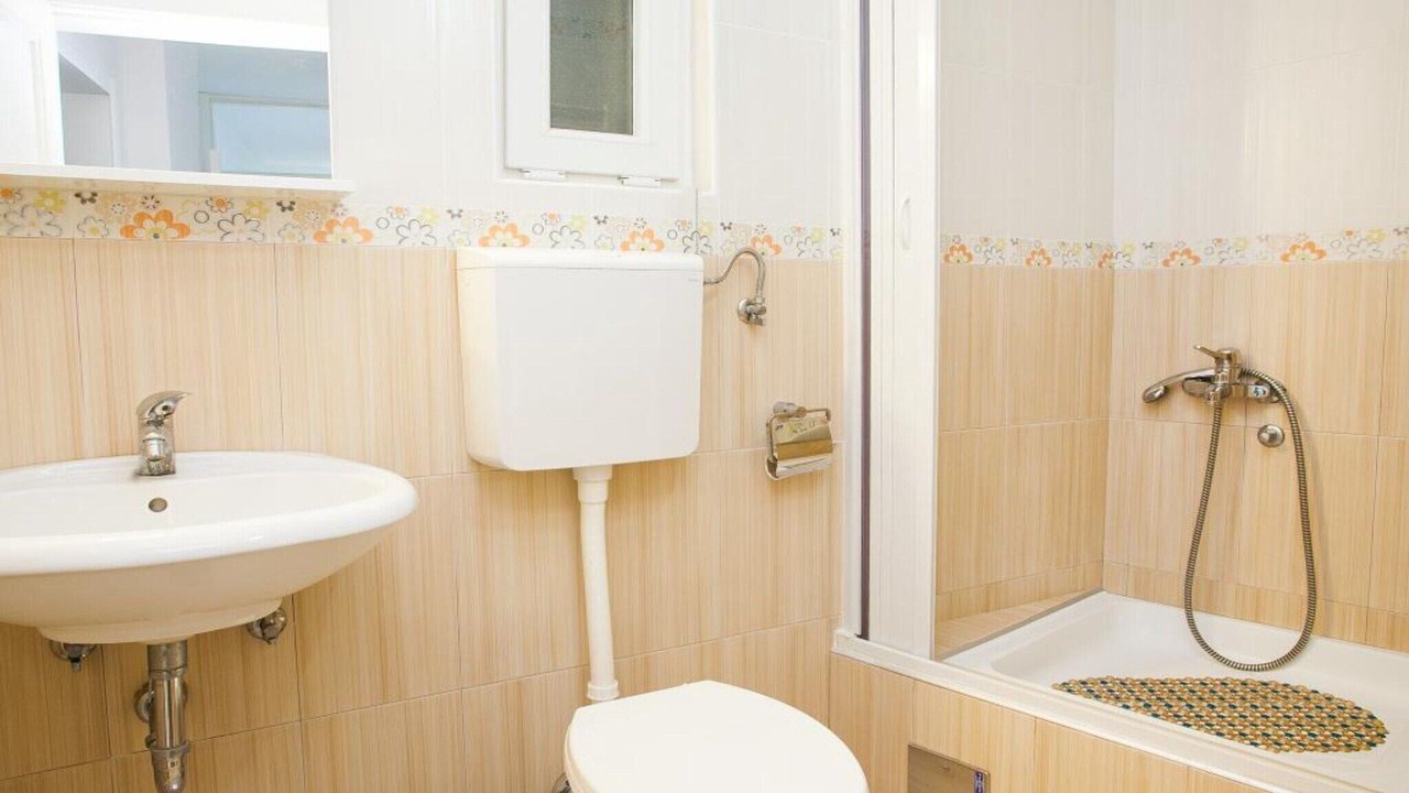 Photo of Bathroom in Petrovac