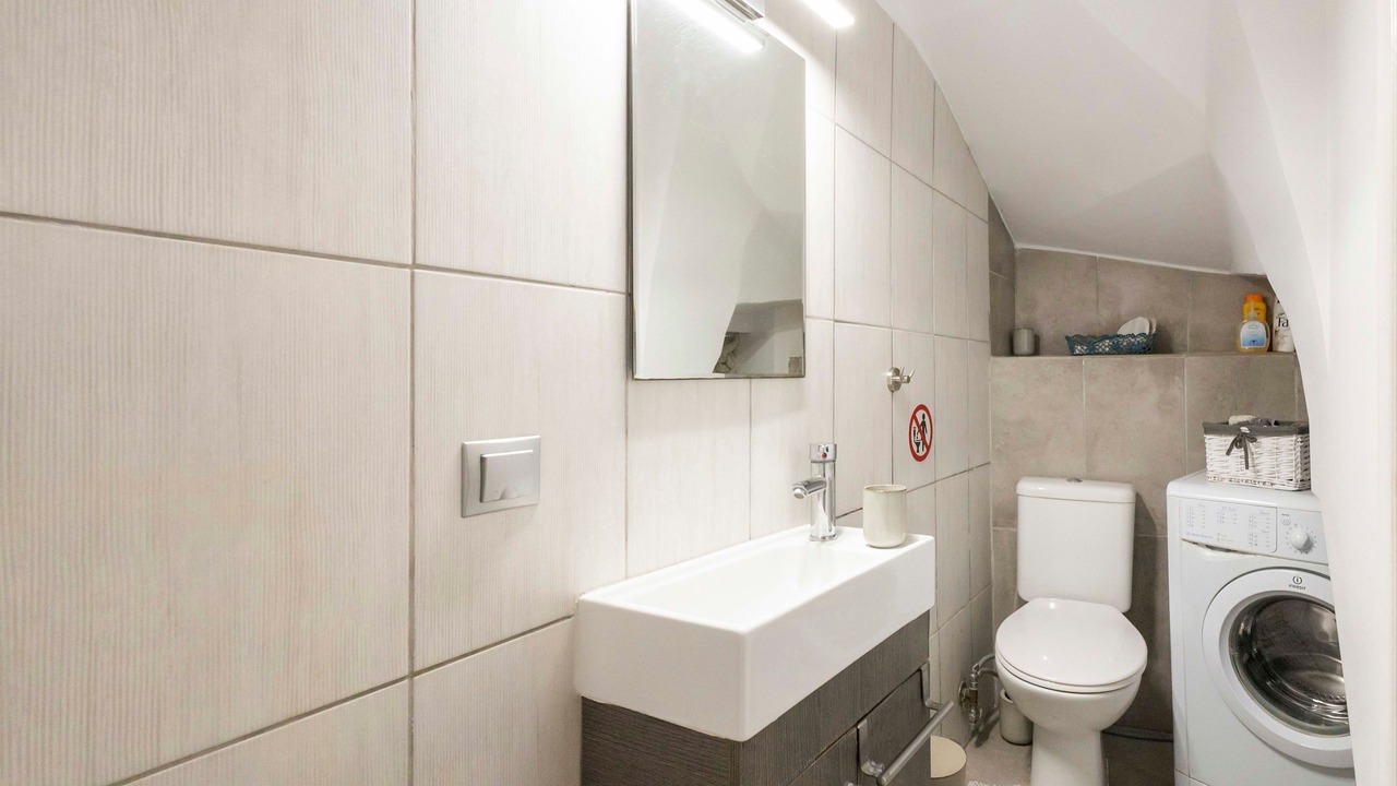 Photo of Bathroom in Rhodes Old Town