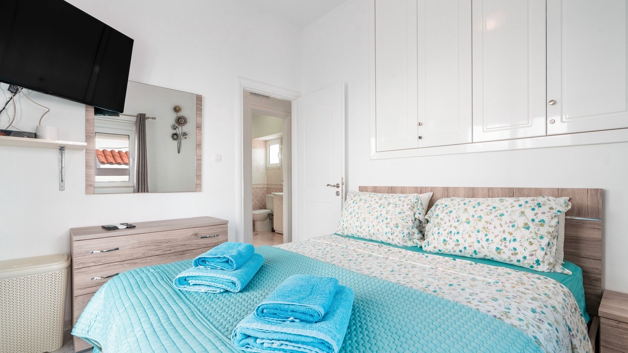 Photo of Bedroom in Haraki