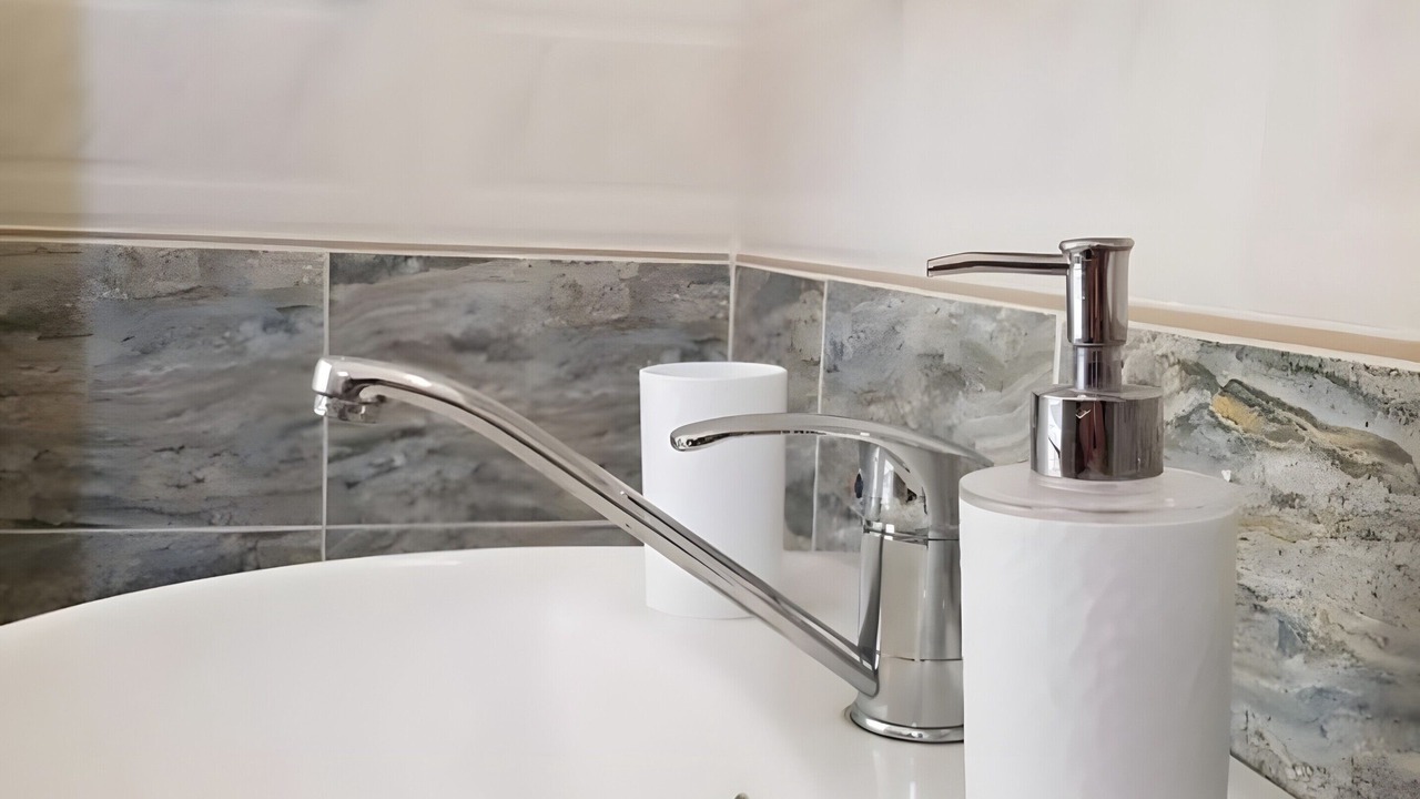 Photo of Bathroom in Kamari