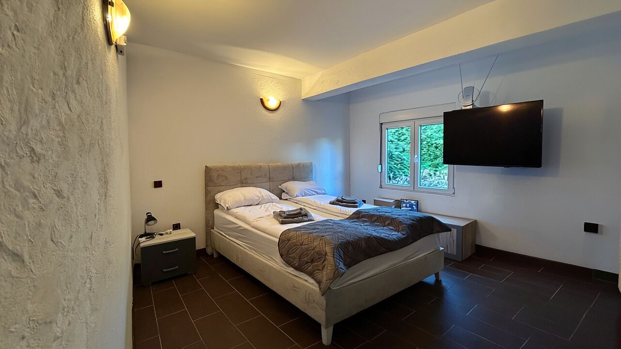 Photo of Bedroom in Igalo