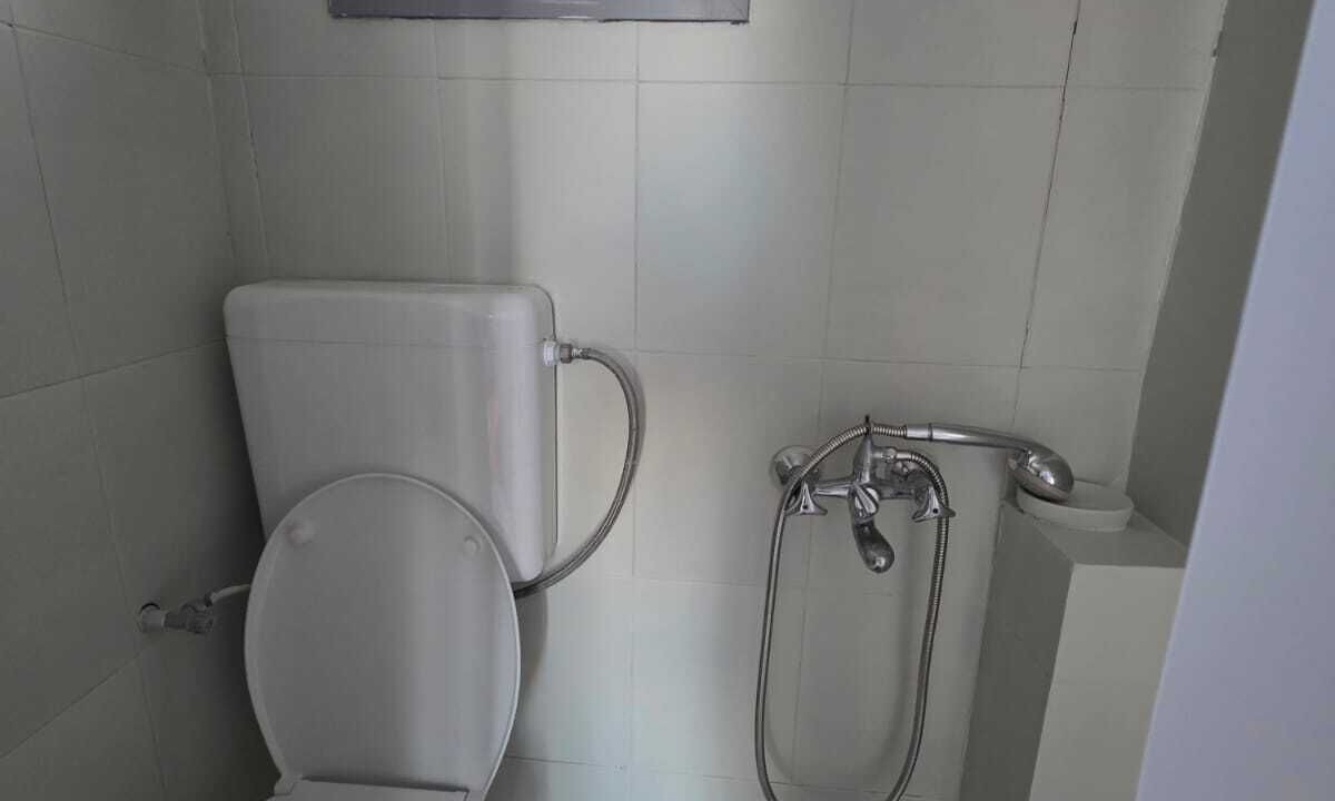 Photo of Bathroom in Vothon
