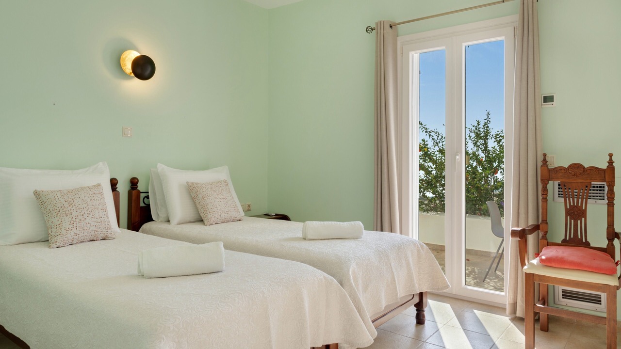 Photo of Bedroom in Ios