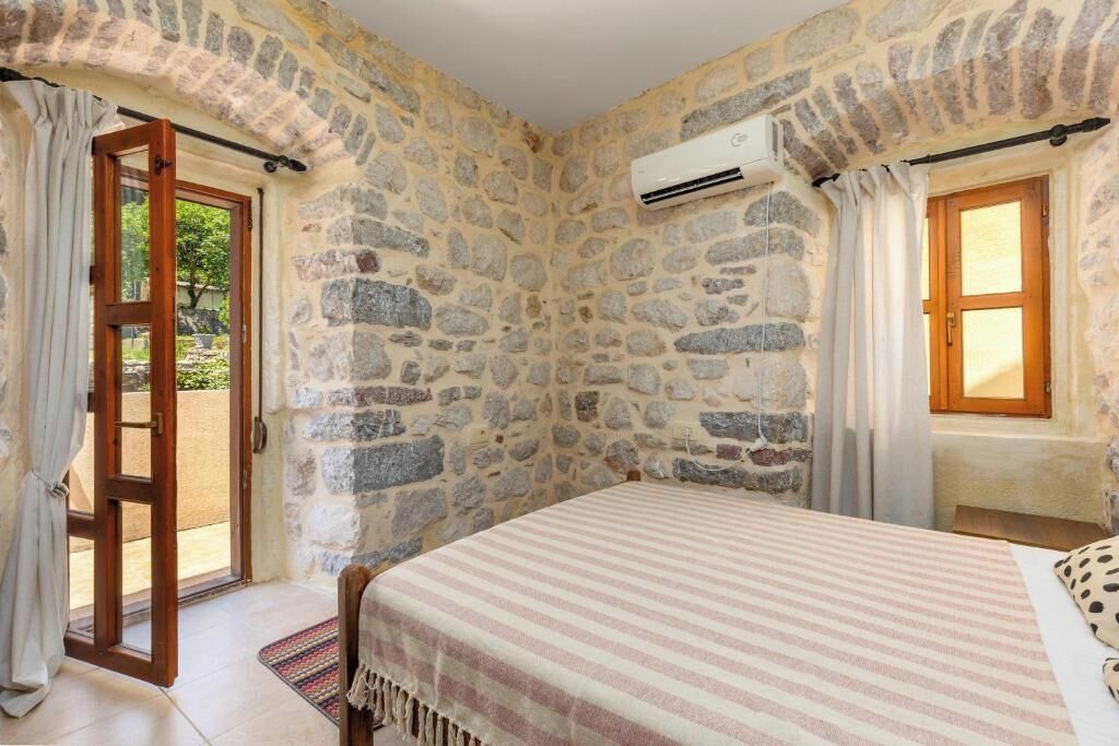Photo of Bedroom in Kotor