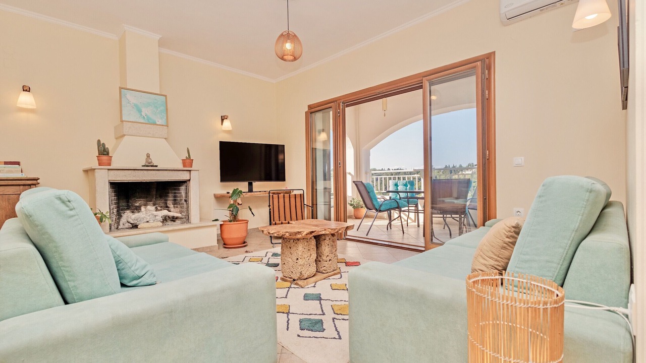 Photo of Livingroom in Afionas