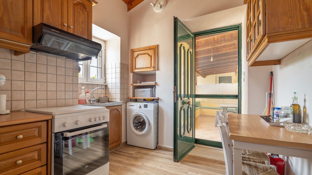 Photo of Kitchen in Parisata