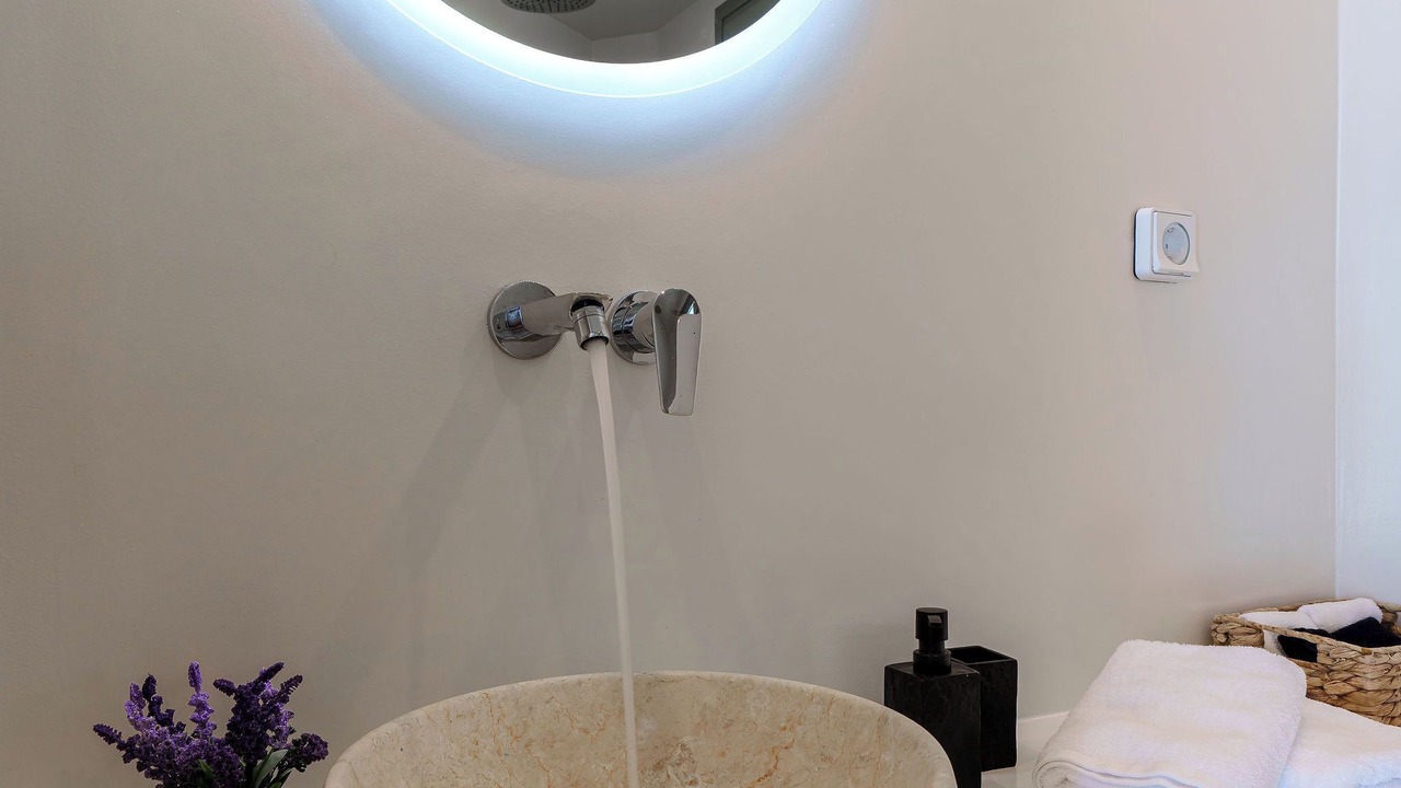 Photo of Bathroom in Kamari