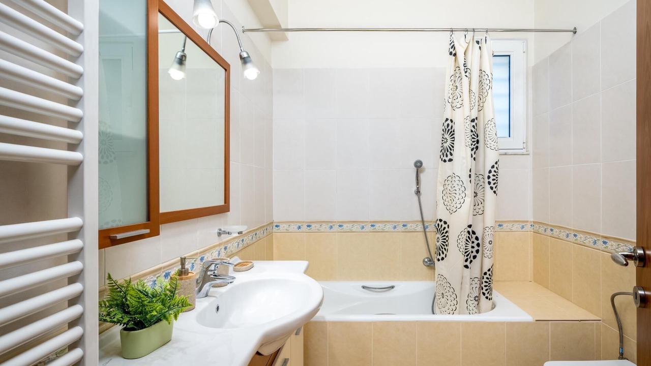 Photo of Bathroom in Kremasti