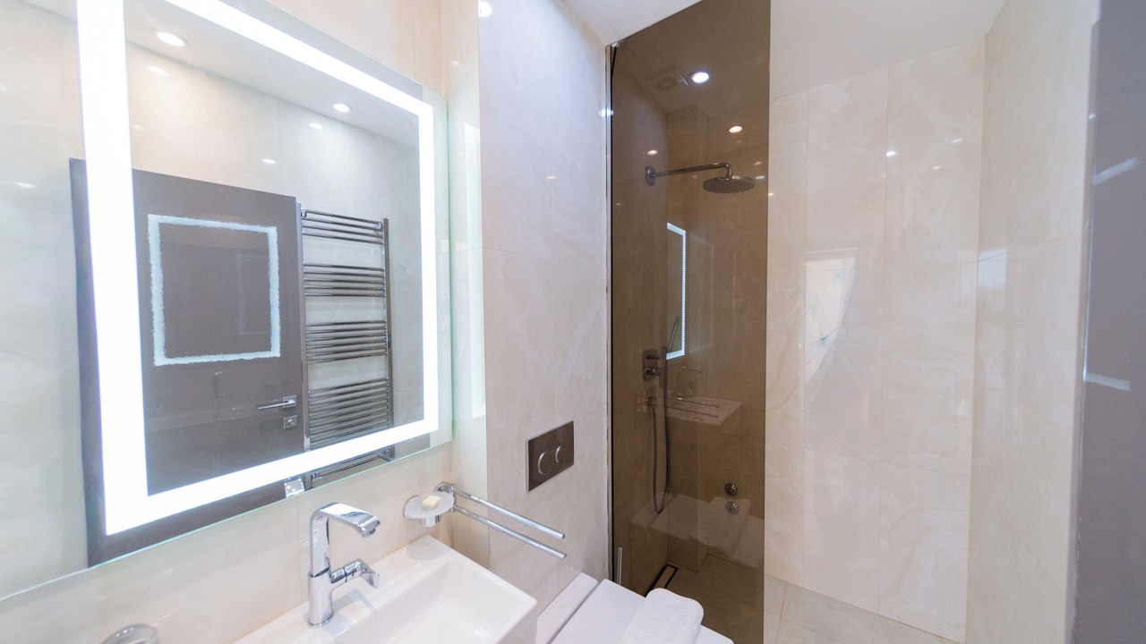 Photo of Bathroom in Maini