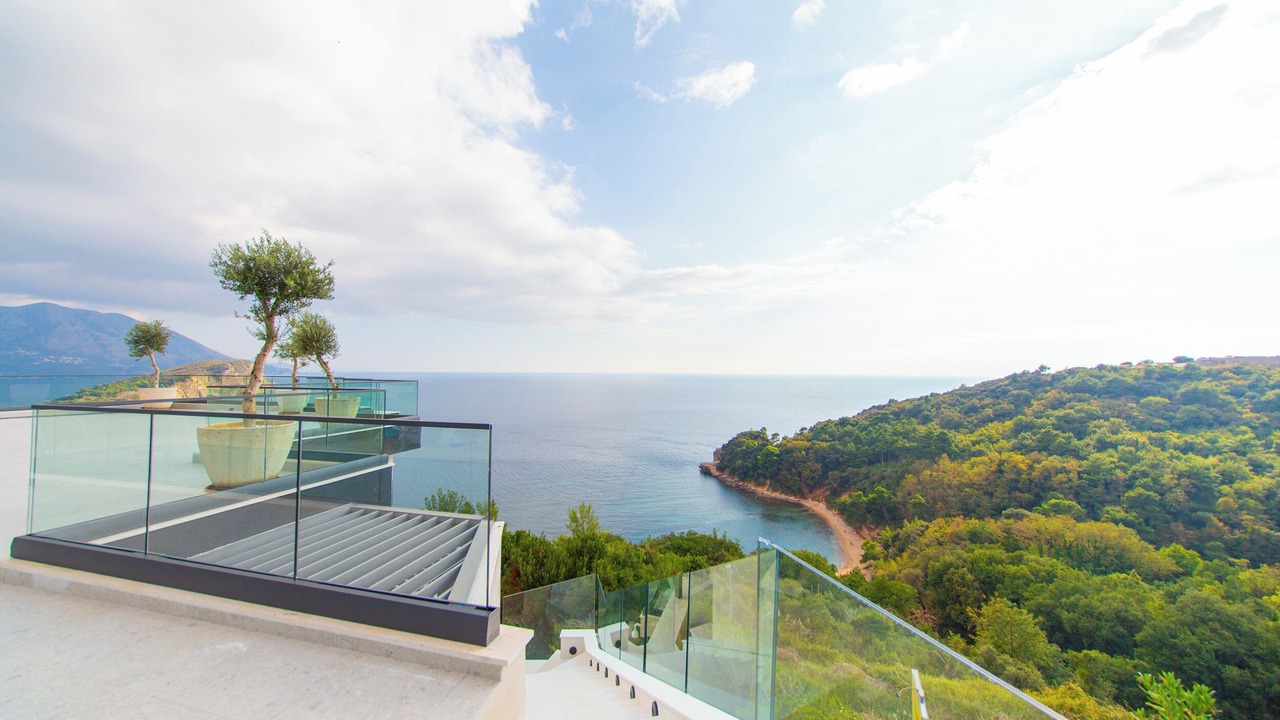 Photo of Outdoor in Maini