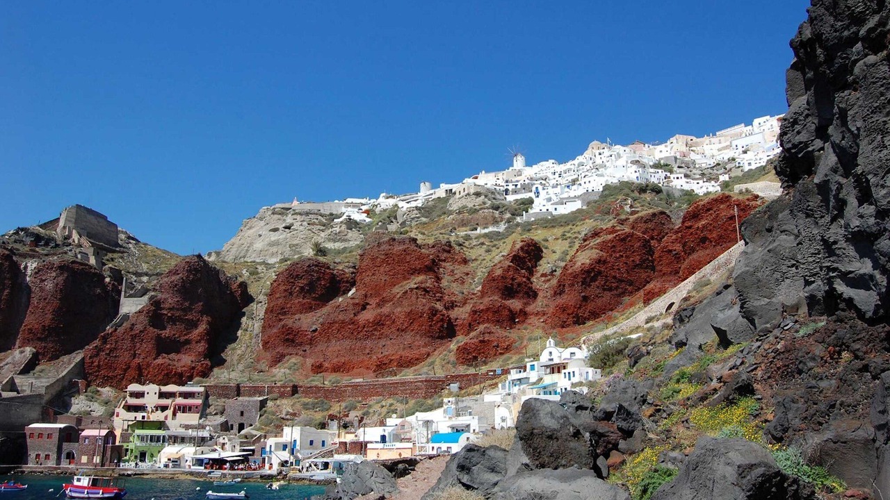 Photo of Others in Fira