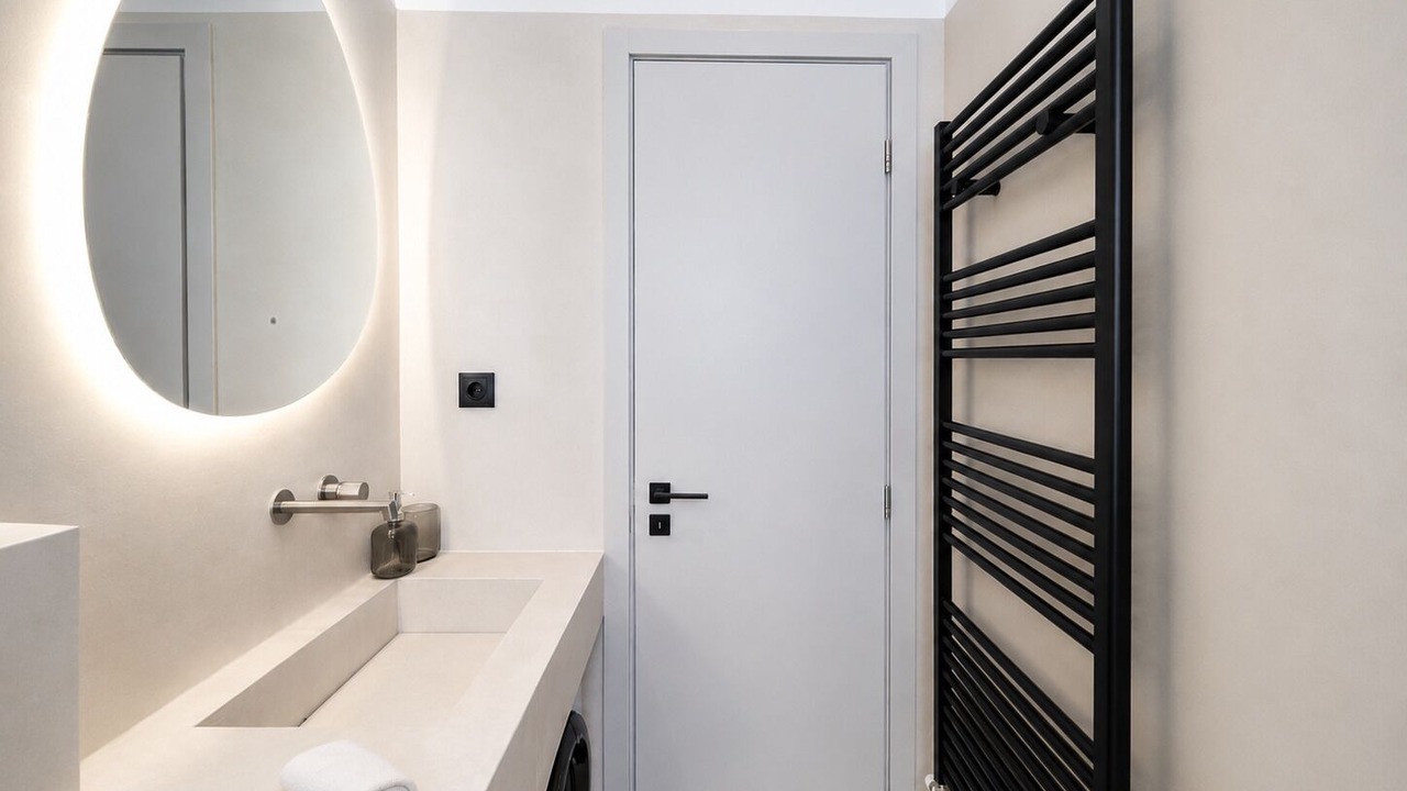 Photo of Bathroom in Nea Smirni