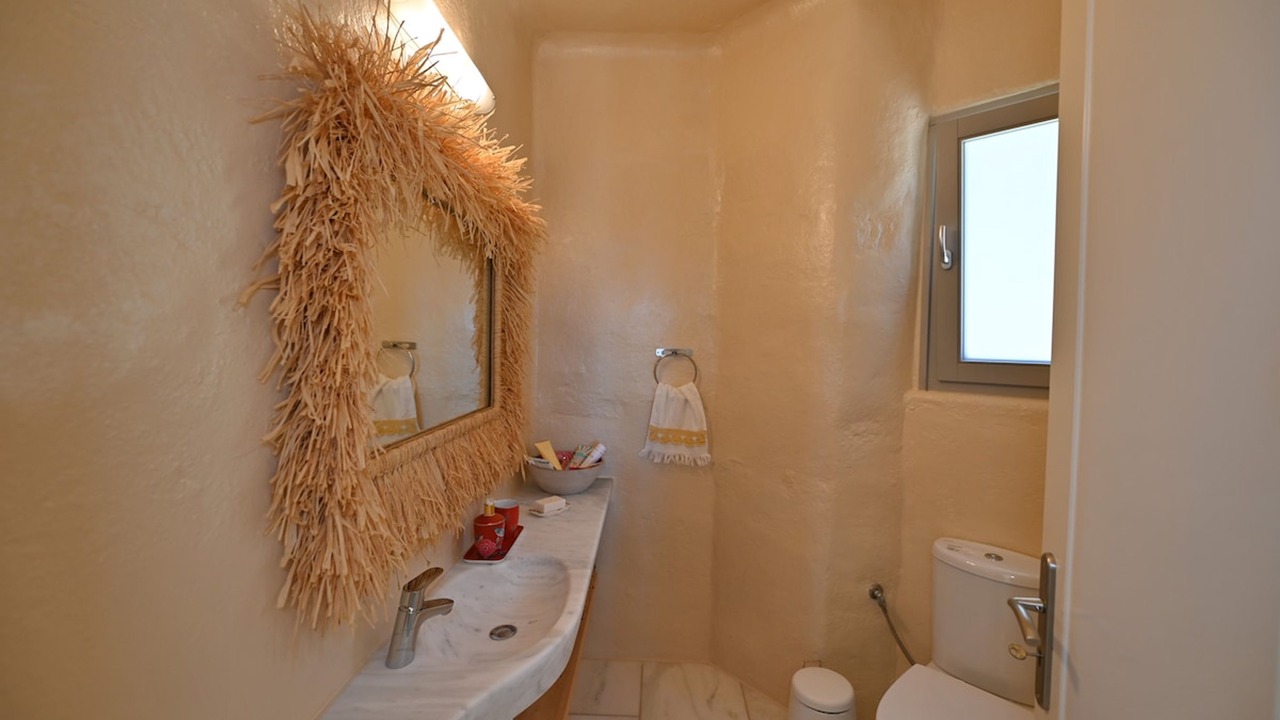 Photo of Bathroom in Exomvourgo