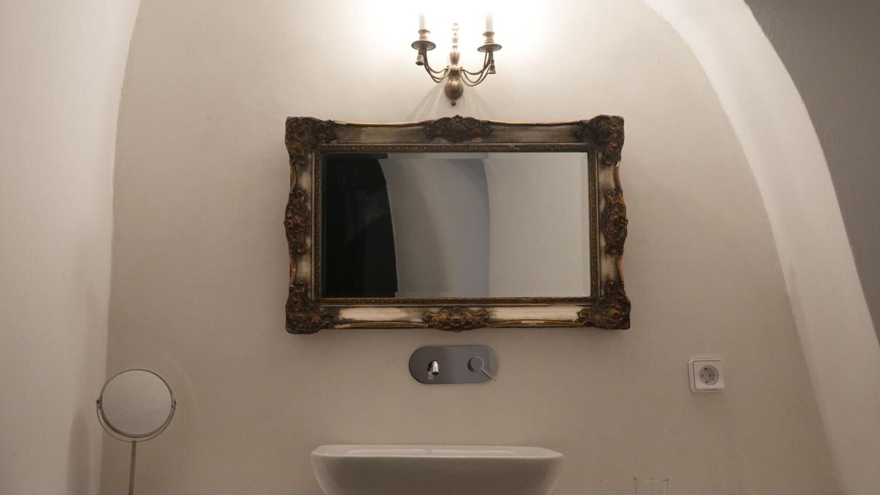 Photo of Bathroom in Emporio