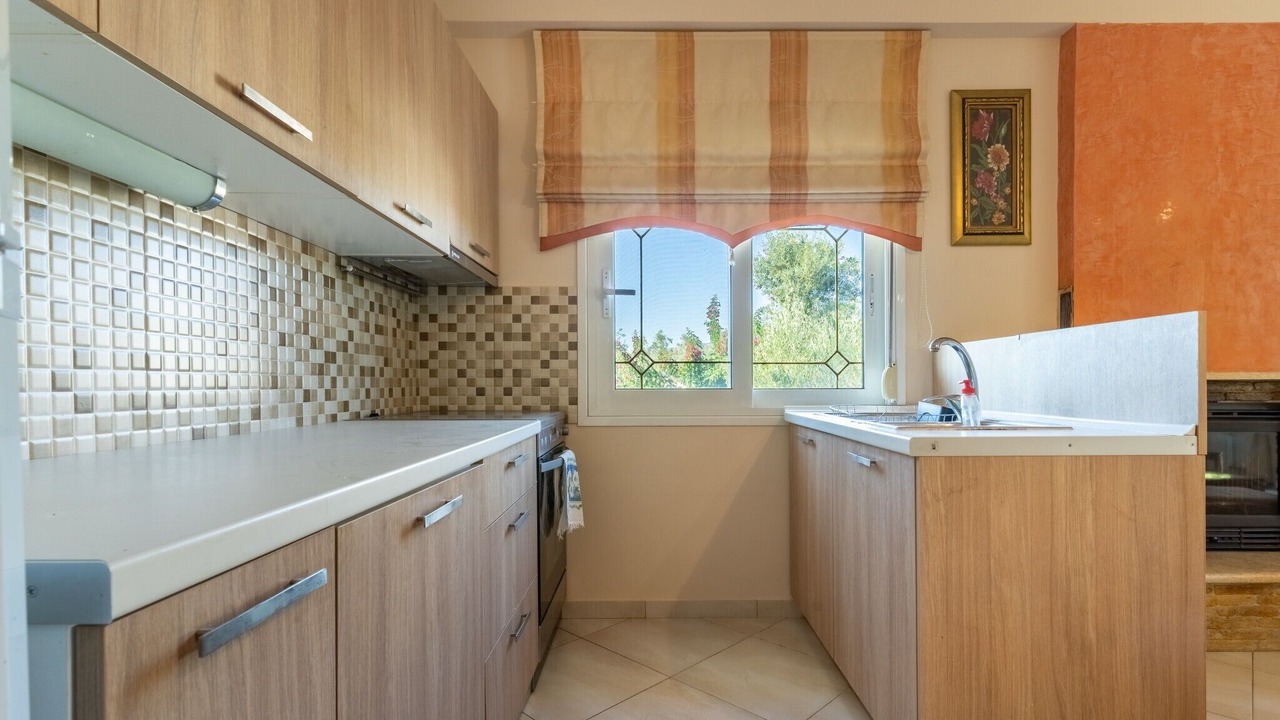 Photo of Kitchen in Saronikos