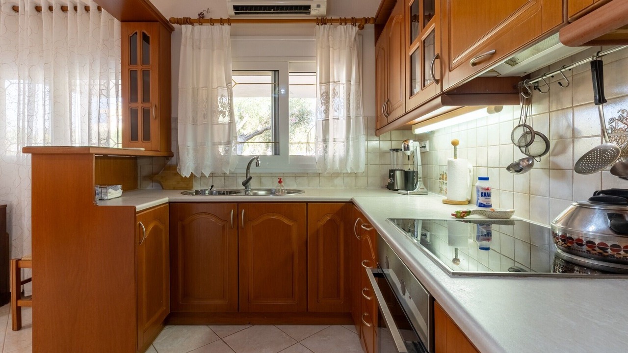 Photo of Kitchen in Saronikos