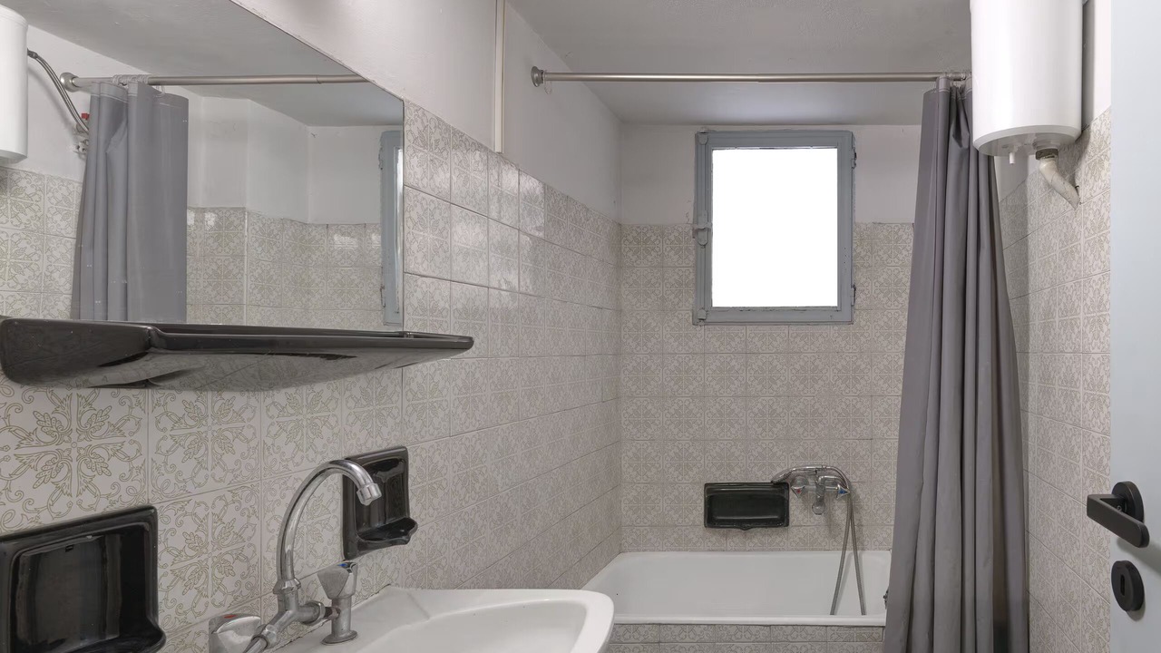 Photo of Bathroom in Kypseli