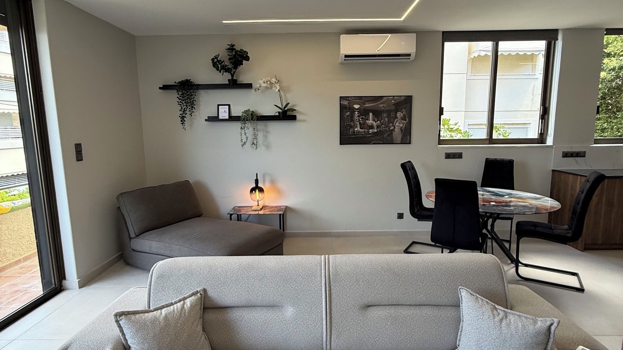 Photo of Livingroom in Voula