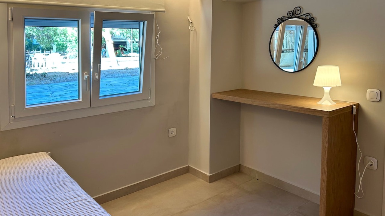 Photo of Bedroom in Elliniko-Argyroupoli