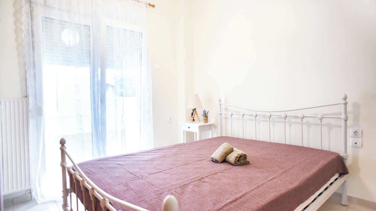 Photo of Bedroom in Nees Pagases