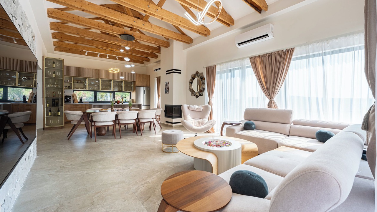 Photo of Livingroom in Bratesici
