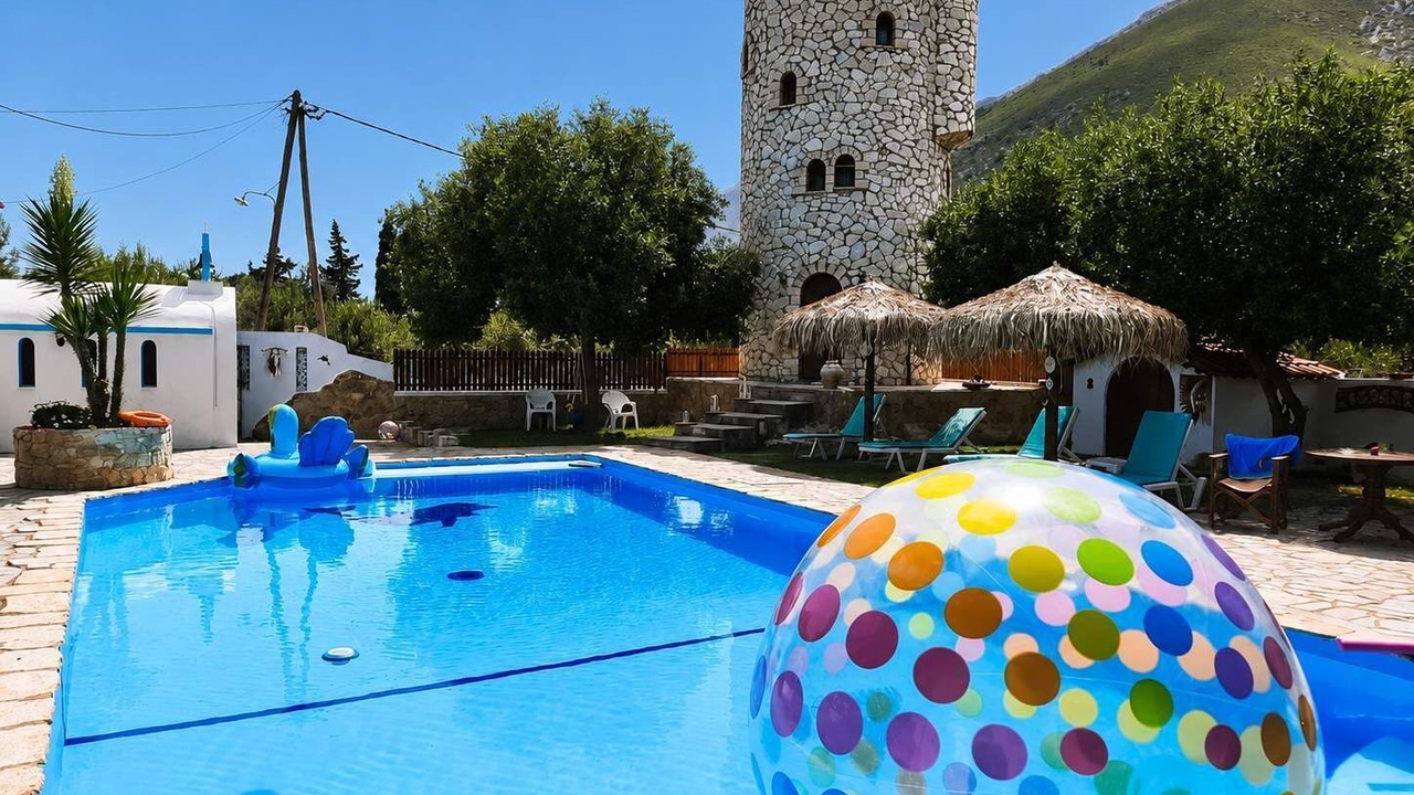 Photo of Outdoor in Platees