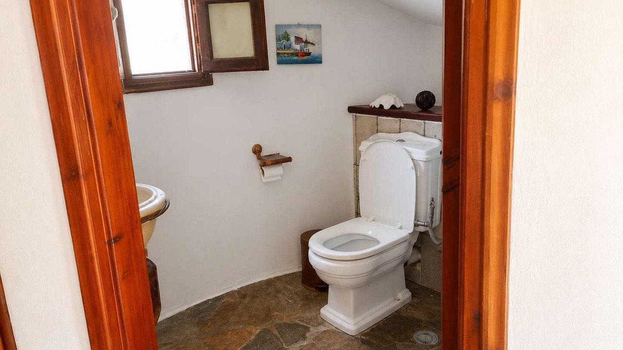 Photo of Bathroom in Platees
