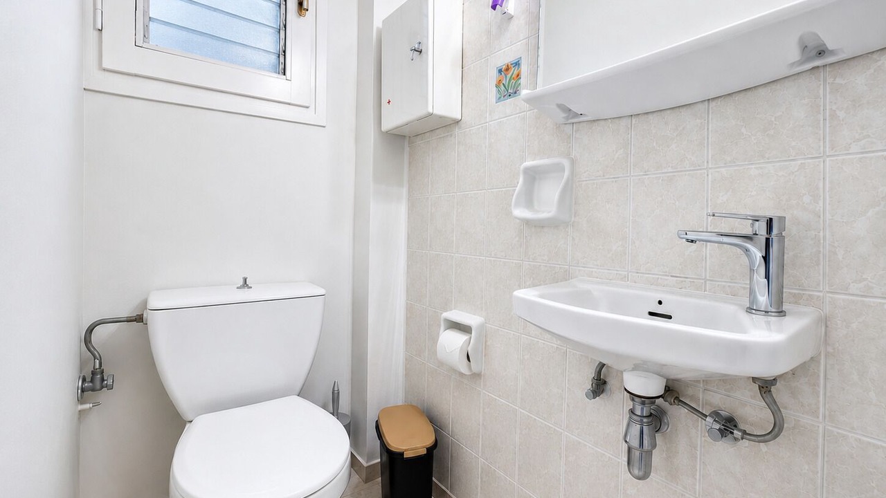 Photo of Bathroom in Kypseli