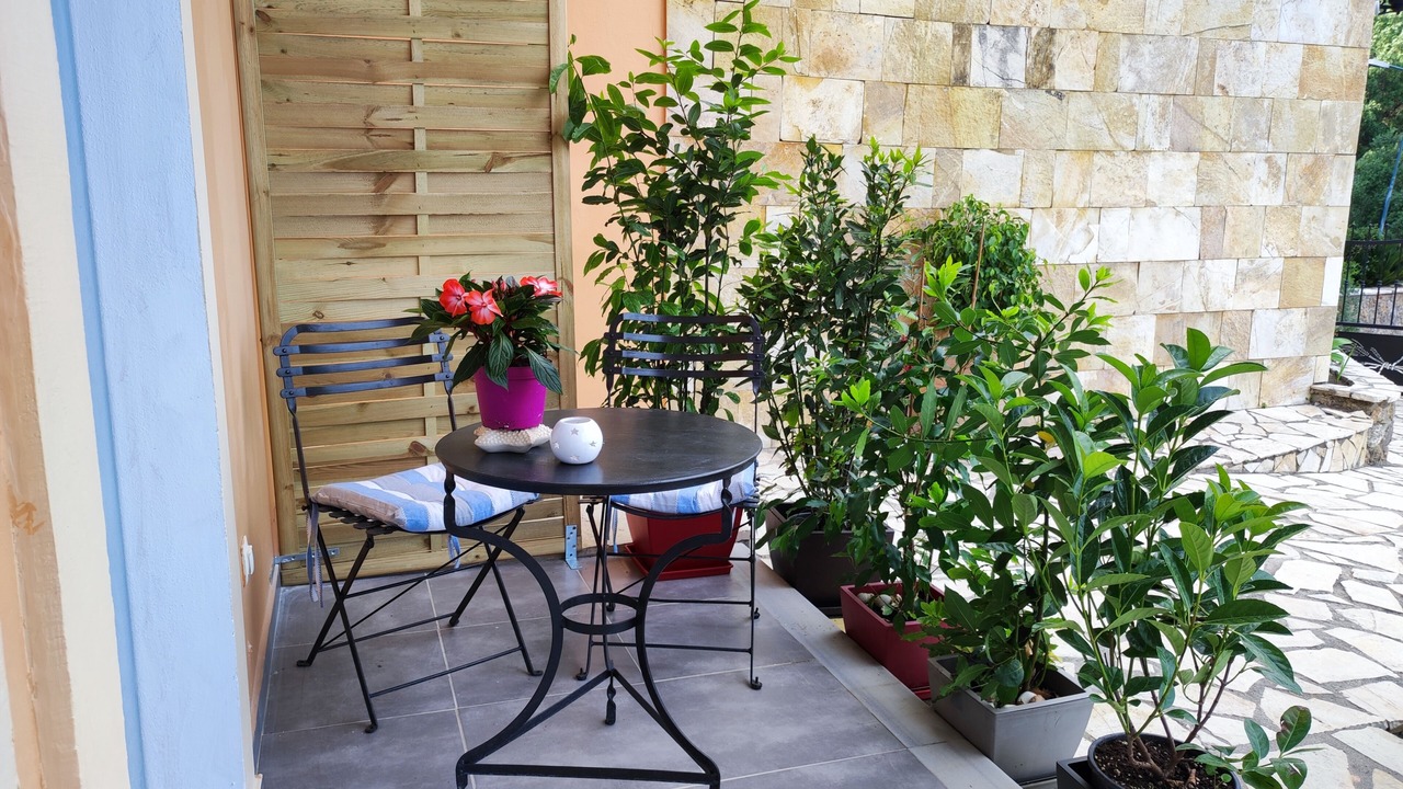 Photo of Outdoor in Lakones
