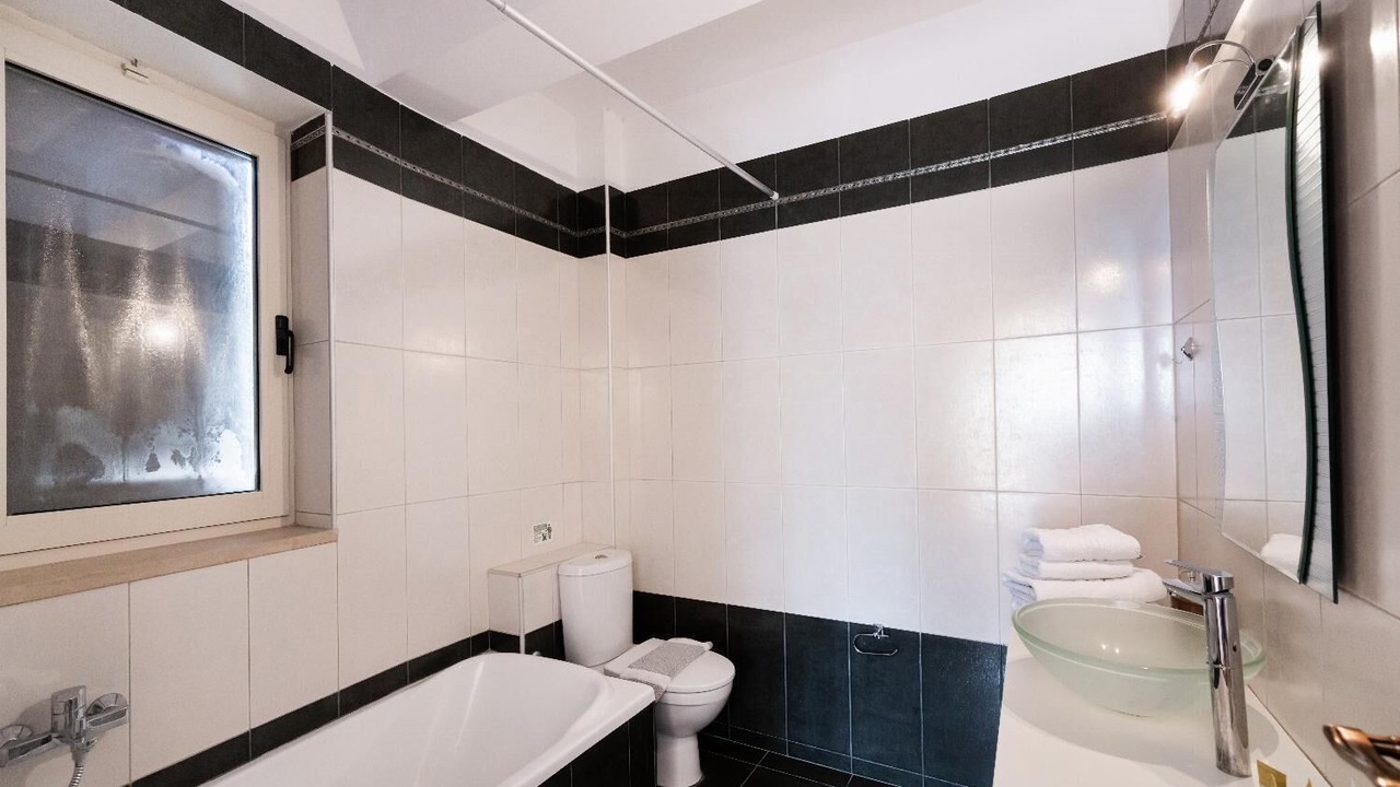 Photo of Bathroom in Perigiali