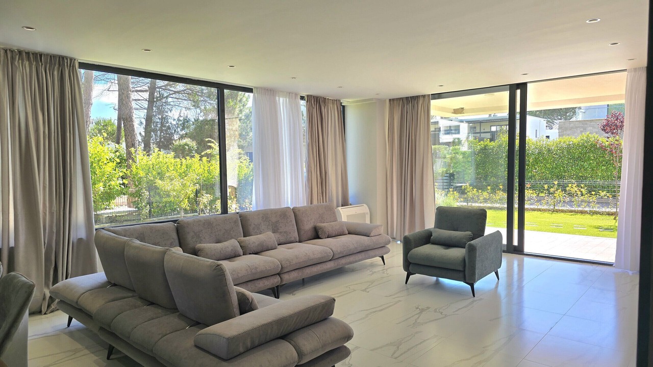 Photo of Livingroom in Ishem