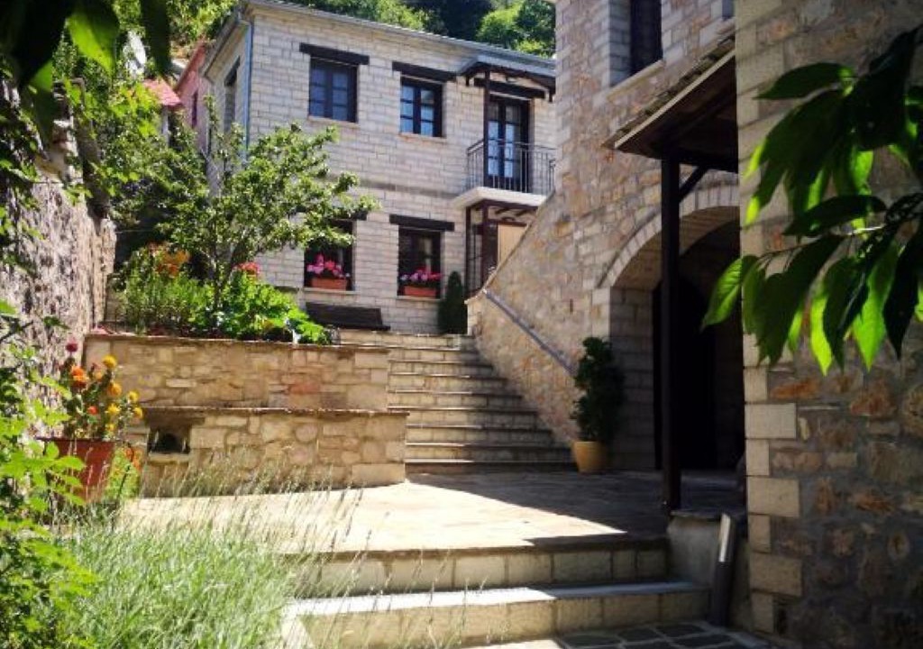 Photo of Outdoor in Asprangeloi