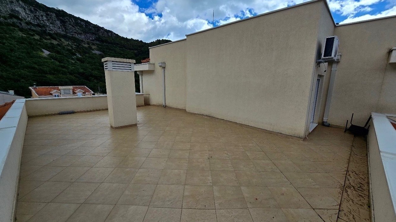 Photo of Outdoor in Podmaine