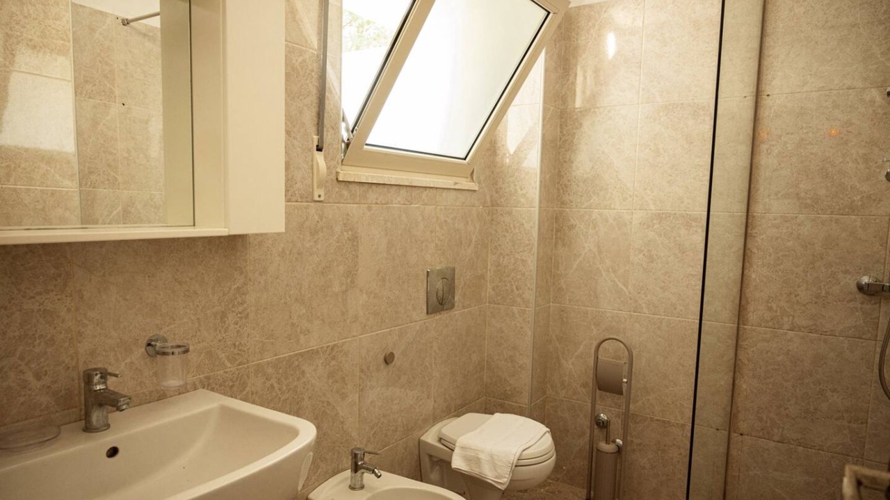 Photo of Bathroom in Ishem