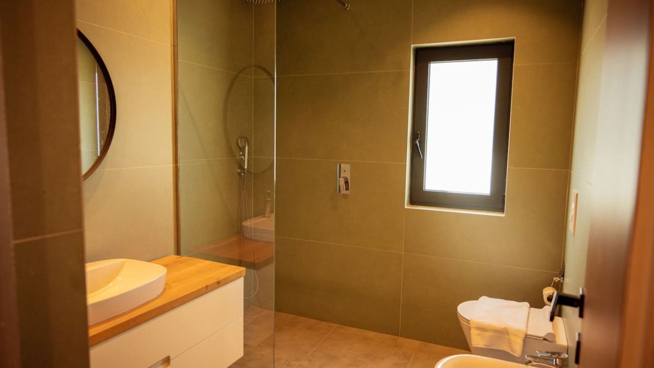 Photo of Bathroom in Ishem
