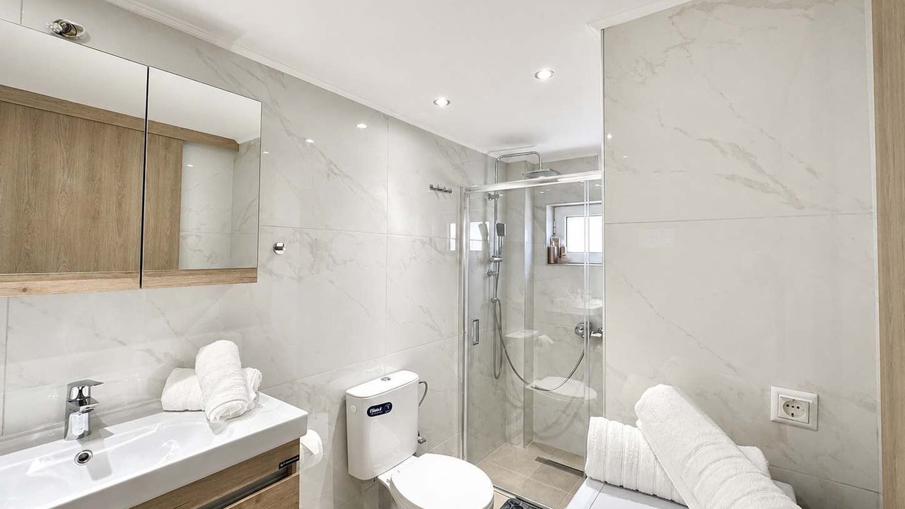 Photo of Bathroom in Marathopoli