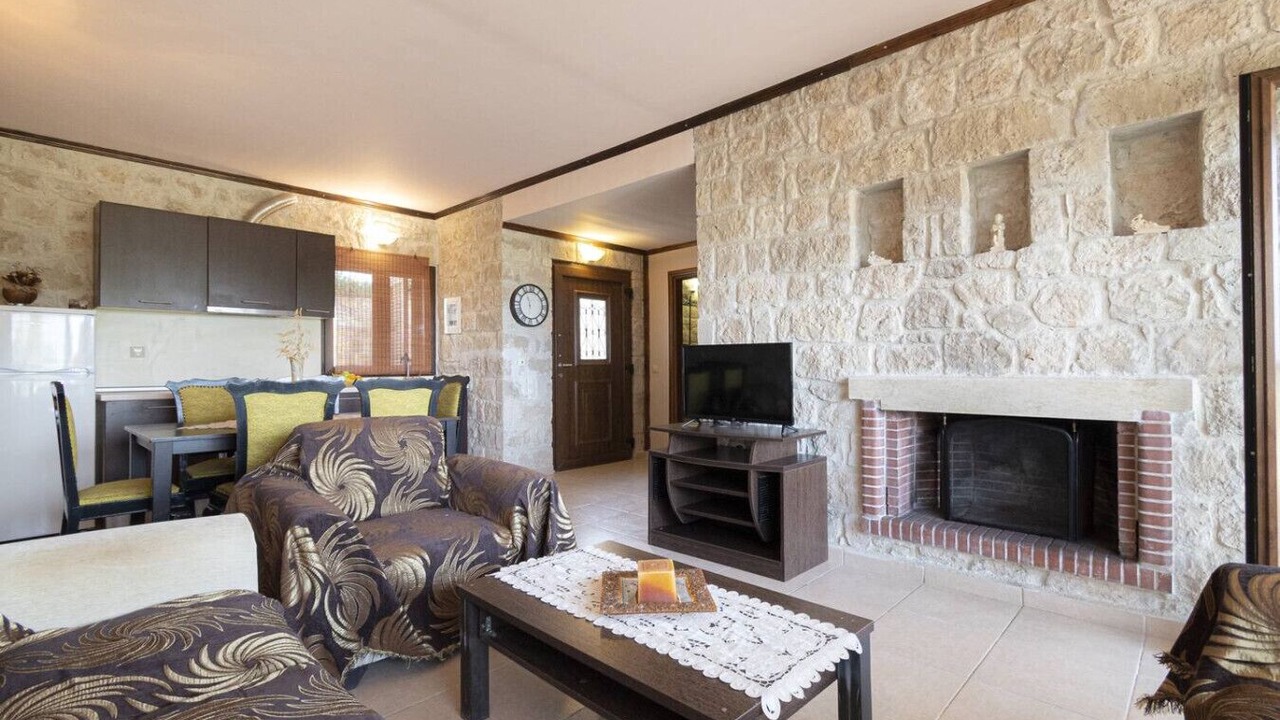 Photo of Livingroom in Kriopigi