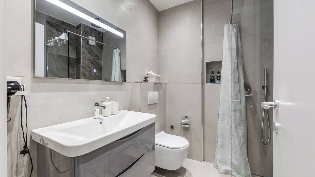 Photo of Bathroom in Golem