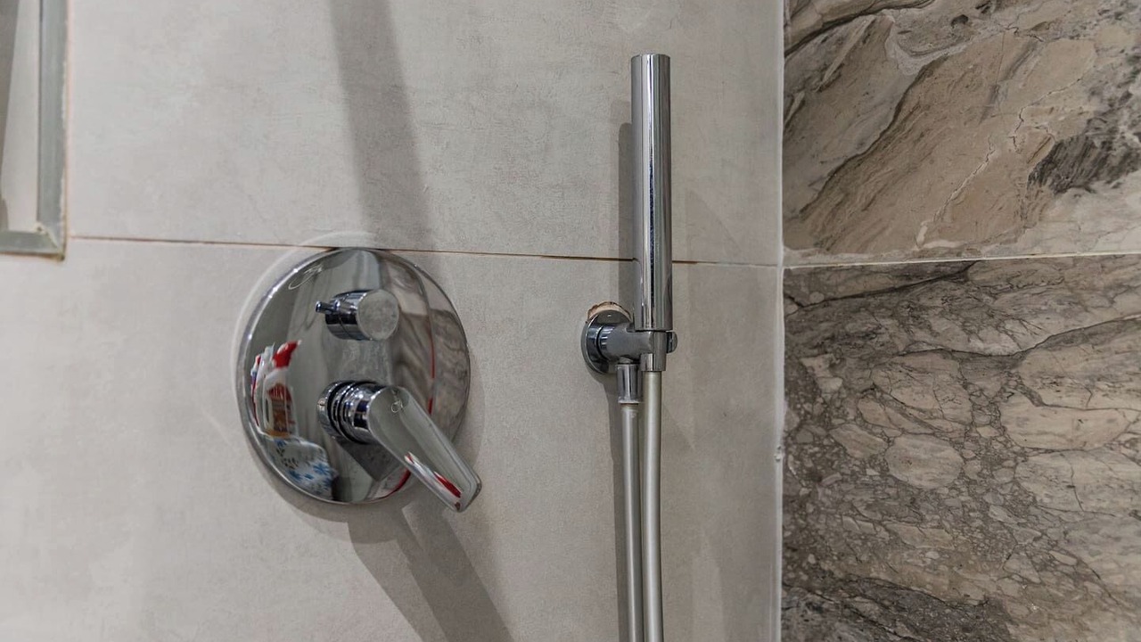 Photo of Bathroom in Golem
