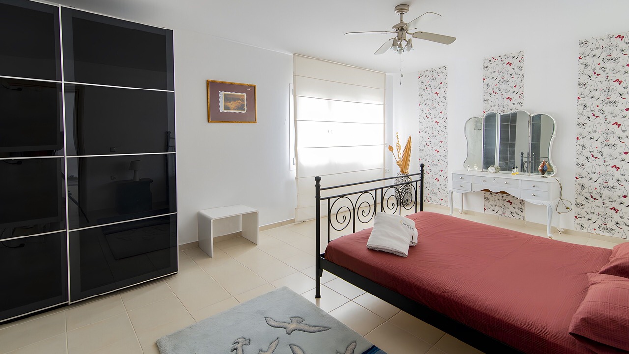 Photo of Bedroom in Aigio