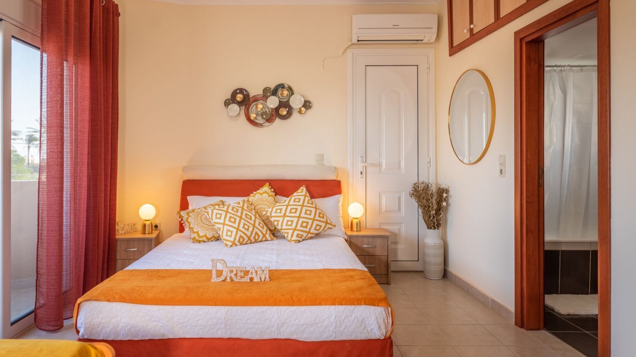 Photo of Bedroom in Gennadi
