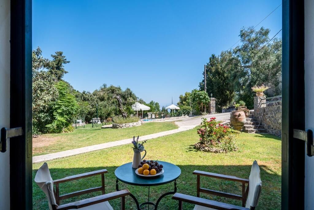 Photo of Outdoor in Notos