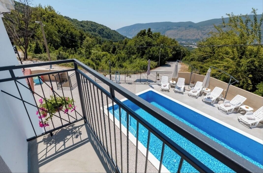 Photo of Outdoor in Ratisevina
