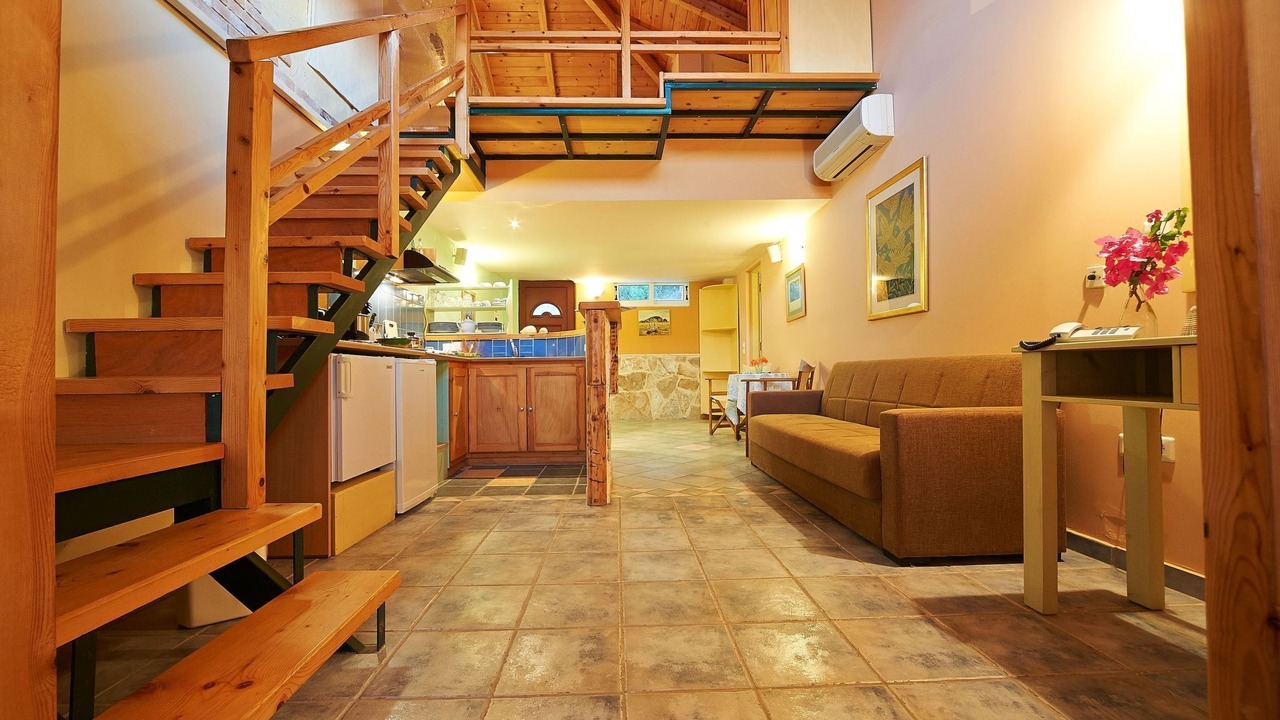 Photo of Livingroom in Marathias