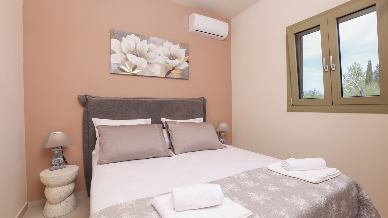 Photo of Bedroom in Velonades